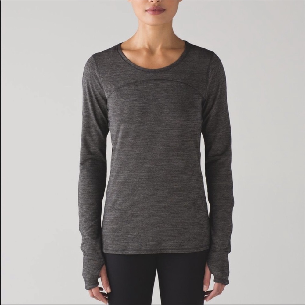 Lululemon women’s long sleeve top